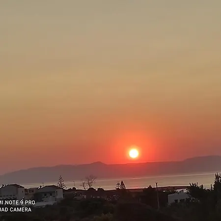 Akrotiri Beach Villa Villa